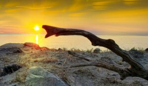 Photo of a romantic getaway sunset at Put-in-Bay